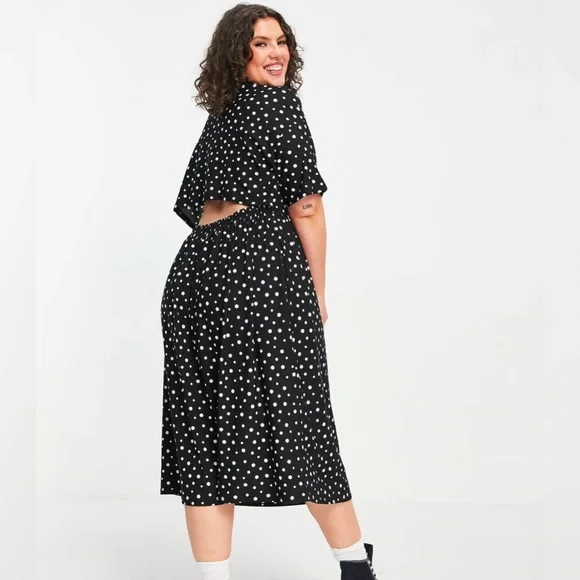 ASOS Wednesday's Girl Curve Relaxed Midi Smock Dress - Picture 1 of 4